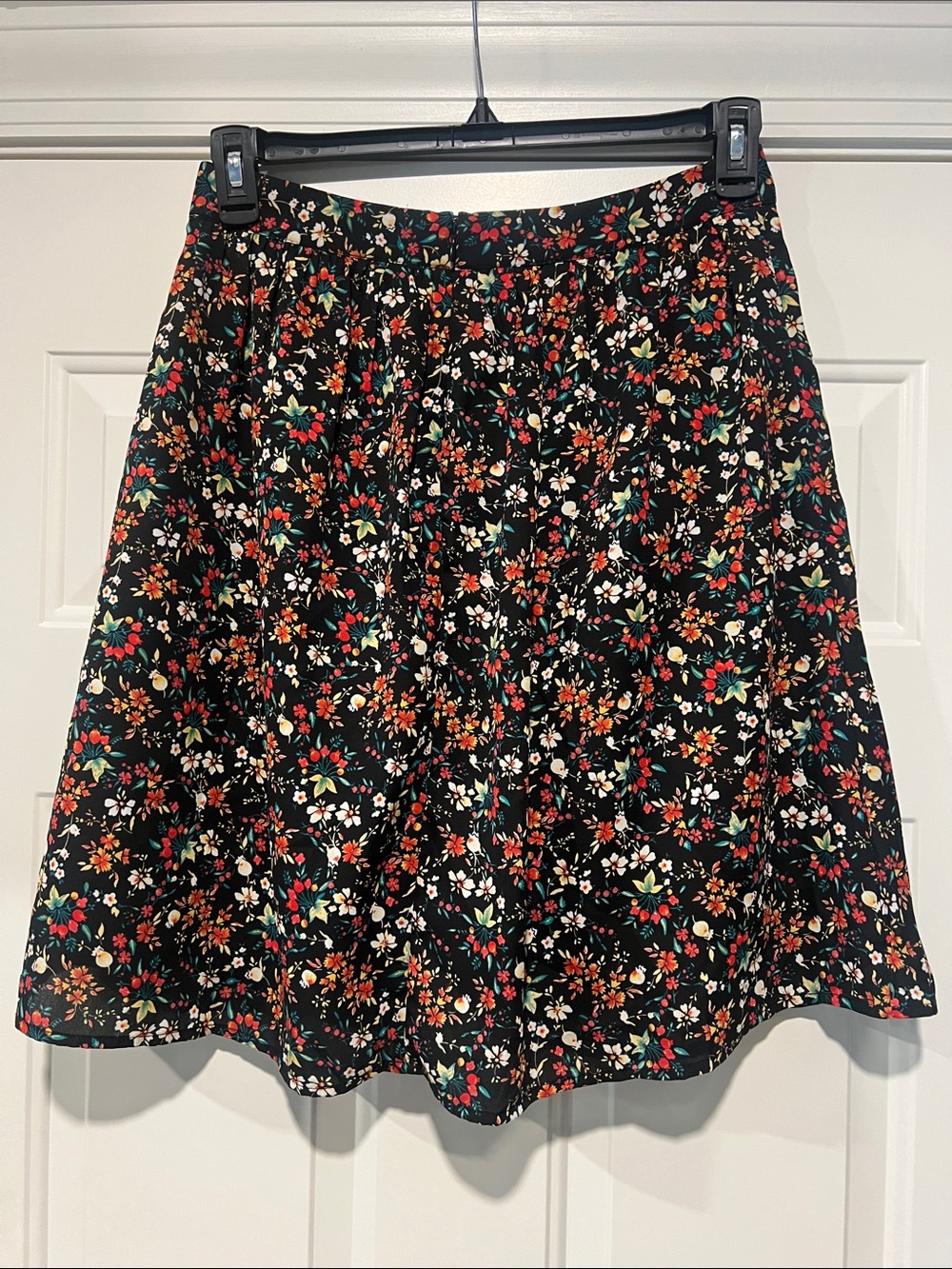 J Crew Mercantile Sz 6 Black Garden, Whimsy Floral Skirt - Multicolor Print - Picture 2 of 11